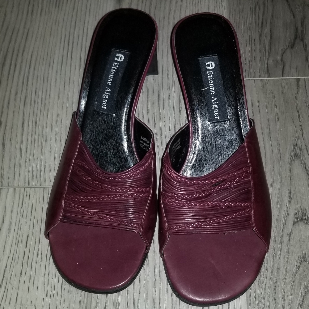 Etienne Aigner wine leather sandals